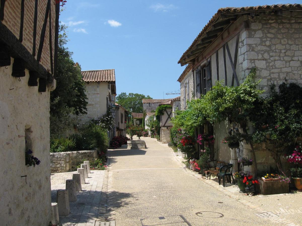 Bordo Basso Laugnac Exterior foto